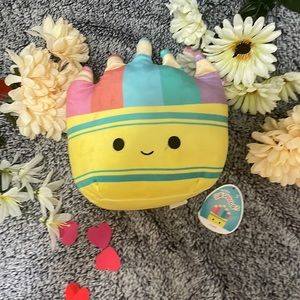 This is Cade! He’s a box of crayons that can fill you up with color!